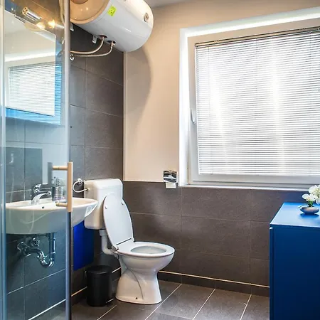 Robo 1 Apartment